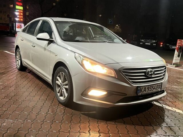 Серый Хендай Соната, объемом двигателя 2 л и пробегом 502 тыс. км за 6999 $, фото 1 на Automoto.ua