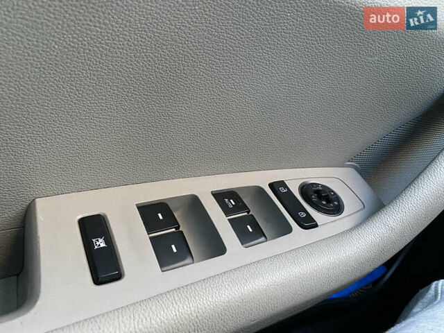 Серый Хендай Соната, объемом двигателя 2.36 л и пробегом 40 тыс. км за 10700 $, фото 21 на Automoto.ua