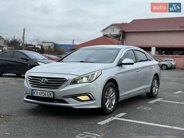 Сірий Хендай Соната, об'ємом двигуна 2 л та пробігом 275 тис. км за 8400 $, фото 6 на Automoto.ua