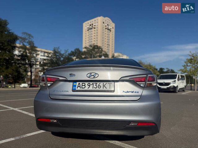 Хендай Соната 2015 в Киеве на Automoto.ua Серый Хендай Соната, объемом двигателя 2 л и пробегом 213 тыс. км за 11900 $, фото 8 на Automoto.ua