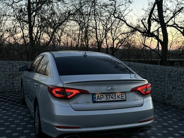 Серый Хендай Соната, объемом двигателя 2.4 л и пробегом 120 тыс. км за 10000 $, фото 5 на Automoto.ua