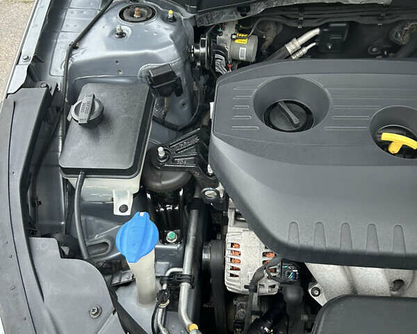 Сірий Хендай Соната, об'ємом двигуна 2 л та пробігом 174 тис. км за 11700 $, фото 11 на Automoto.ua