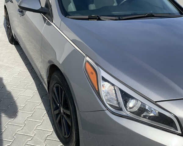 Серый Хендай Соната, объемом двигателя 2.36 л и пробегом 40 тыс. км за 11800 $, фото 14 на Automoto.ua