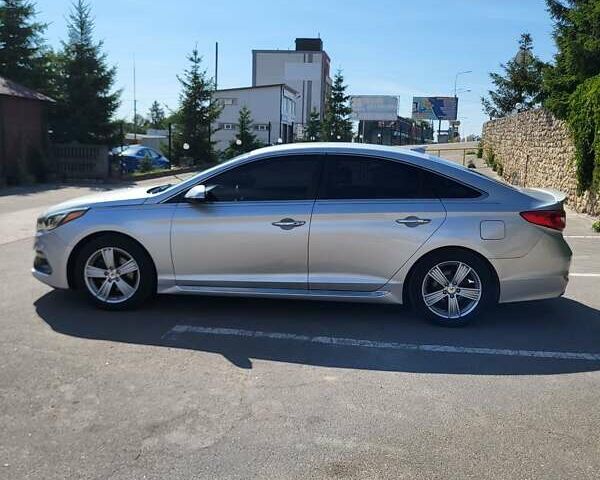 Серый Хендай Соната, объемом двигателя 2.36 л и пробегом 210 тыс. км за 11000 $, фото 3 на Automoto.ua