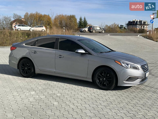 Серый Хендай Соната, объемом двигателя 2.36 л и пробегом 40 тыс. км за 11800 $, фото 5 на Automoto.ua
