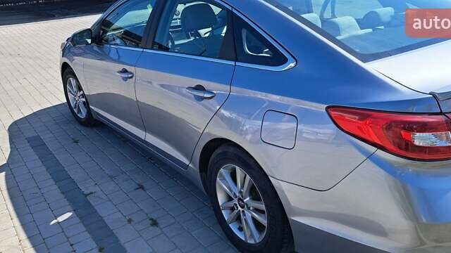 Серый Хендай Соната, объемом двигателя 2.36 л и пробегом 89 тыс. км за 11500 $, фото 7 на Automoto.ua