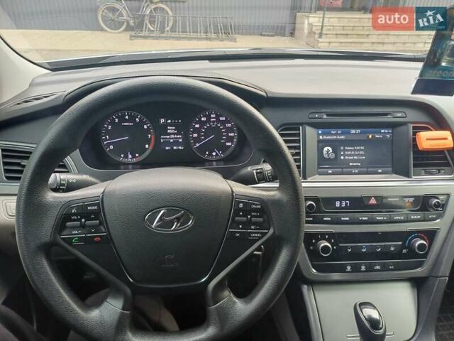 Хендай Соната 2015 у Золотоноше на Automoto.ua Сірий Хендай Соната, об'ємом двигуна 2.36 л та пробігом 90 тис. км за 11300 $, фото 23 на Automoto.ua