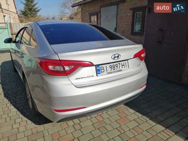 Сірий Хендай Соната, об'ємом двигуна 2 л та пробігом 335 тис. км за 9200 $, фото 12 на Automoto.ua