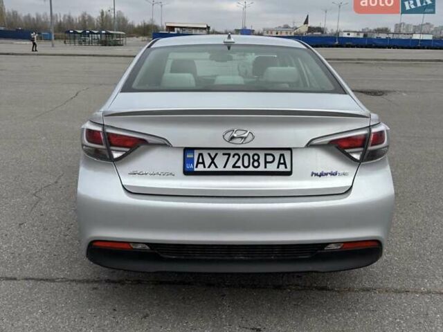 Серый Хендай Соната, объемом двигателя 2 л и пробегом 114 тыс. км за 13900 $, фото 8 на Automoto.ua