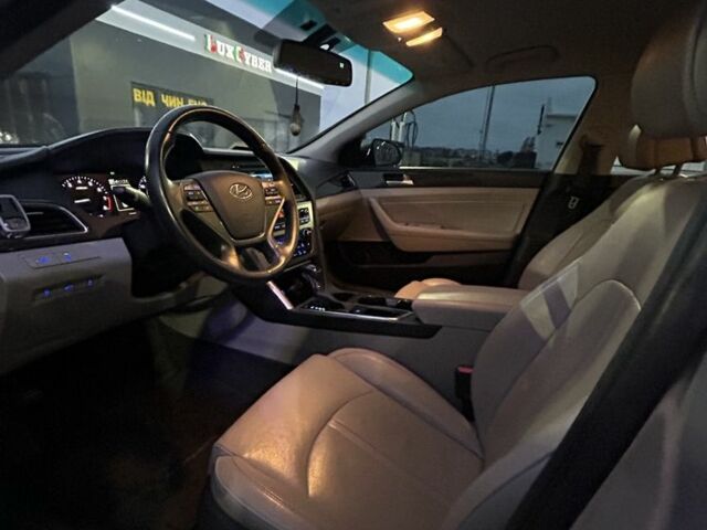 Серый Хендай Соната, объемом двигателя 1.6 л и пробегом 3 тыс. км за 10500 $, фото 7 на Automoto.ua