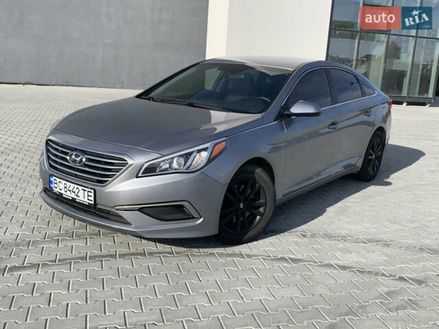 Серый Хендай Соната, объемом двигателя 2.36 л и пробегом 40 тыс. км за 11800 $, фото 1 на Automoto.ua
