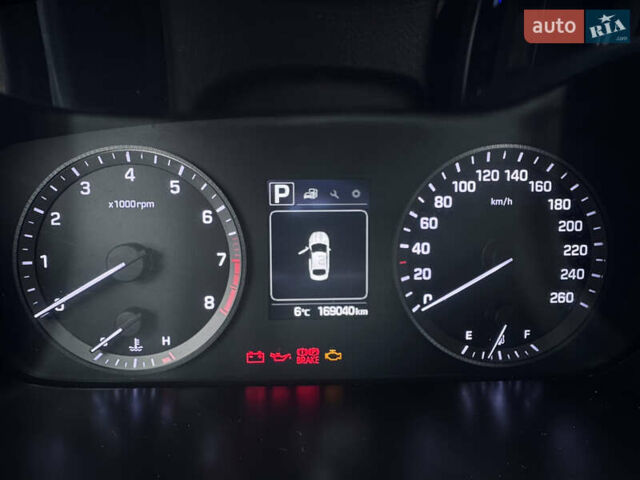 Сірий Хендай Соната, об'ємом двигуна 2 л та пробігом 169 тис. км за 11300 $, фото 20 на Automoto.ua