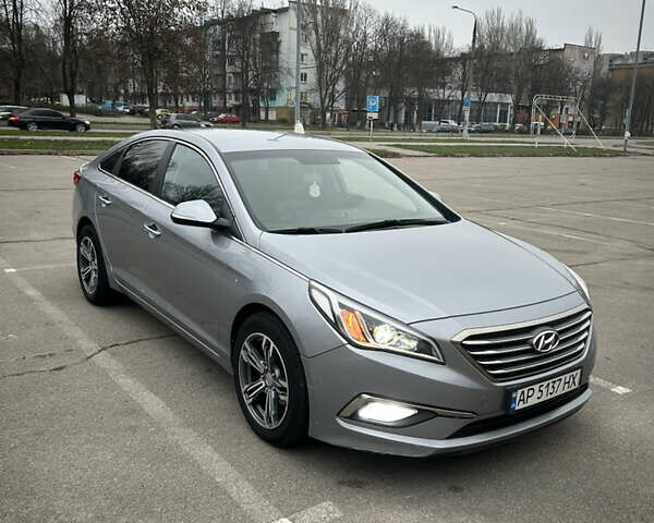 Сірий Хендай Соната, об'ємом двигуна 2 л та пробігом 174 тис. км за 11700 $, фото 3 на Automoto.ua