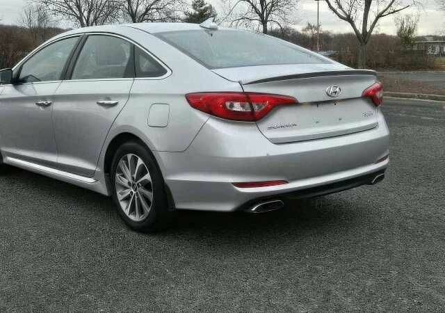 Сірий Хендай Соната, об'ємом двигуна 2.4 л та пробігом 123 тис. км за 6100 $, фото 8 на Automoto.ua