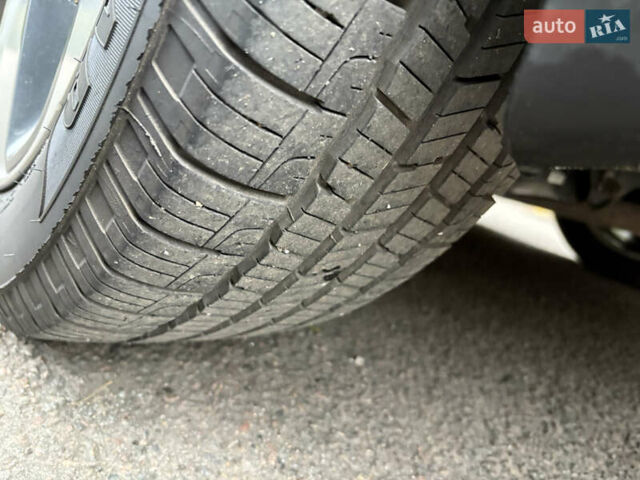 Сірий Хендай Соната, об'ємом двигуна 2 л та пробігом 200 тис. км за 13900 $, фото 31 на Automoto.ua