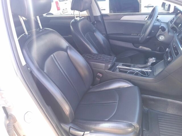 Сірий Хендай Соната, об'ємом двигуна 2 л та пробігом 231 тис. км за 9100 $, фото 20 на Automoto.ua