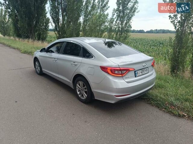 Сірий Хендай Соната, об'ємом двигуна 2 л та пробігом 535 тис. км за 9500 $, фото 4 на Automoto.ua