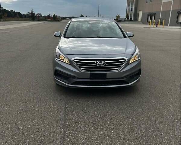 Серый Хендай Соната, объемом двигателя 2.36 л и пробегом 140 тыс. км за 14200 $, фото 3 на Automoto.ua