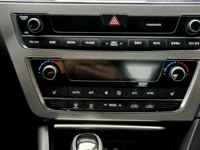 Сірий Хендай Соната, об'ємом двигуна 2 л та пробігом 61 тис. км за 15000 $, фото 9 на Automoto.ua