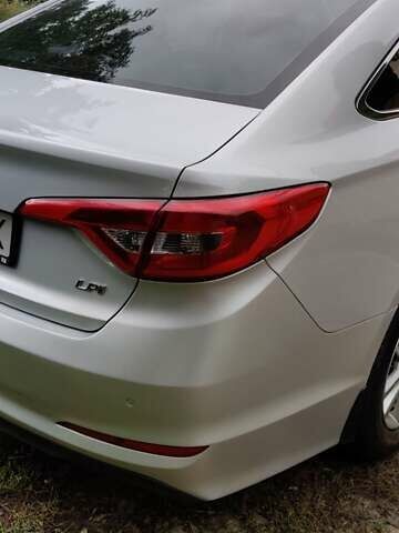 Сірий Хендай Соната, об'ємом двигуна 2 л та пробігом 186 тис. км за 10500 $, фото 12 на Automoto.ua