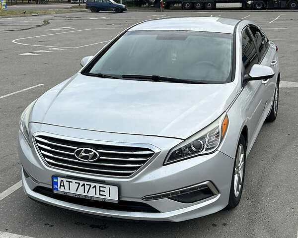 Сірий Хендай Соната, об'ємом двигуна 2.36 л та пробігом 170 тис. км за 9999 $, фото 3 на Automoto.ua