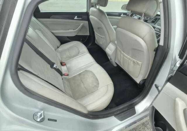 Сірий Хендай Соната, об'ємом двигуна 2.4 л та пробігом 123 тис. км за 6100 $, фото 13 на Automoto.ua