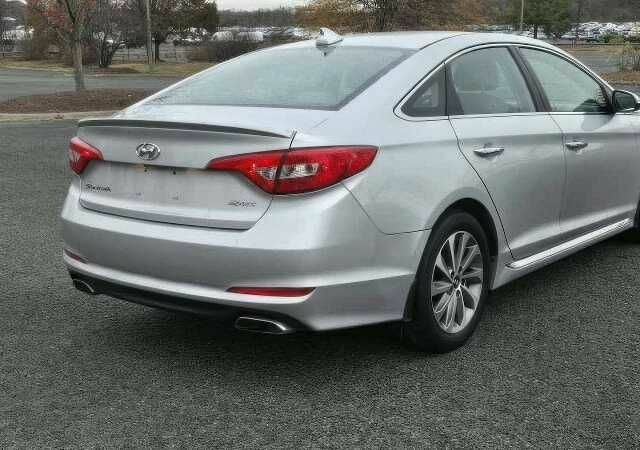 Сірий Хендай Соната, об'ємом двигуна 2.4 л та пробігом 123 тис. км за 6100 $, фото 6 на Automoto.ua