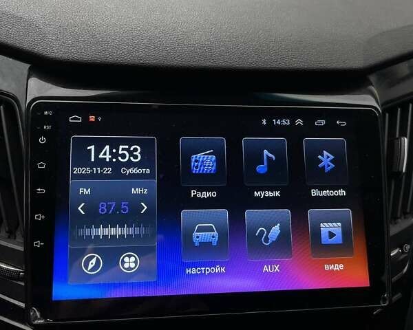 Серый Хендай Соната, объемом двигателя 2 л и пробегом 240 тыс. км за 8100 $, фото 6 на Automoto.ua