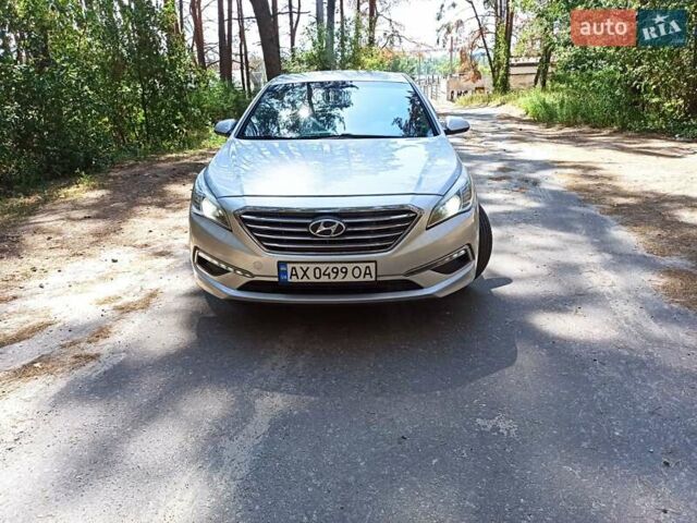 Серый Хендай Соната, объемом двигателя 2.36 л и пробегом 280 тыс. км за 8500 $, фото 4 на Automoto.ua