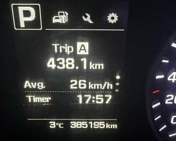 Серый Хендай Соната, объемом двигателя 2 л и пробегом 385 тыс. км за 9000 $, фото 6 на Automoto.ua