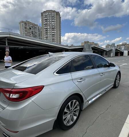 Серый Хендай Соната, объемом двигателя 2.36 л и пробегом 101 тыс. км за 14000 $, фото 1 на Automoto.ua