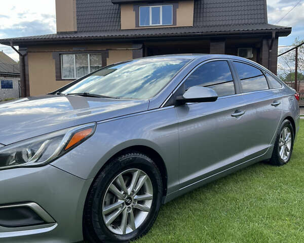 Серый Хендай Соната, объемом двигателя 2.4 л и пробегом 170 тыс. км за 11100 $, фото 4 на Automoto.ua