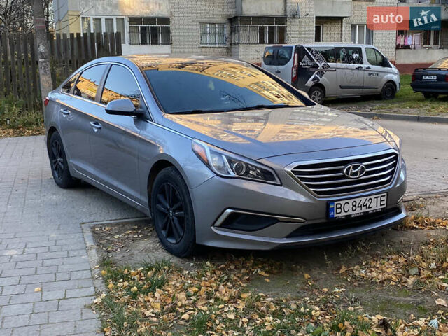 Серый Хендай Соната, объемом двигателя 2.36 л и пробегом 40 тыс. км за 10700 $, фото 8 на Automoto.ua