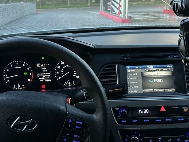 Серый Хендай Соната, объемом двигателя 2.4 л и пробегом 120 тыс. км за 10000 $, фото 6 на Automoto.ua