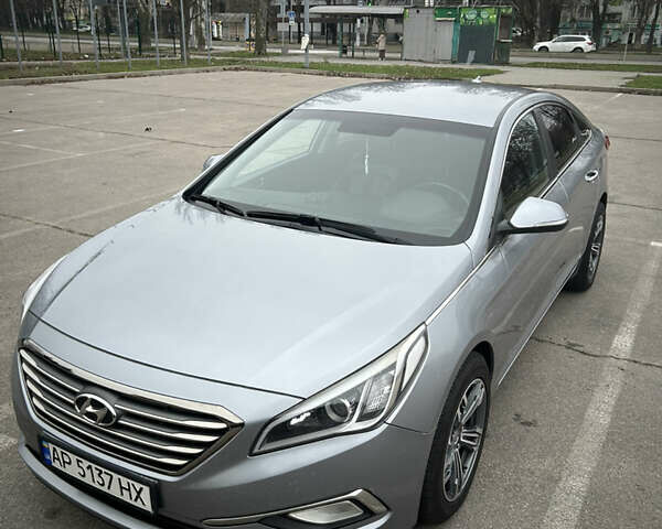 Сірий Хендай Соната, об'ємом двигуна 2 л та пробігом 174 тис. км за 11700 $, фото 1 на Automoto.ua