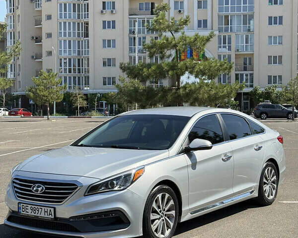 Серый Хендай Соната, объемом двигателя 2.36 л и пробегом 160 тыс. км за 10500 $, фото 3 на Automoto.ua