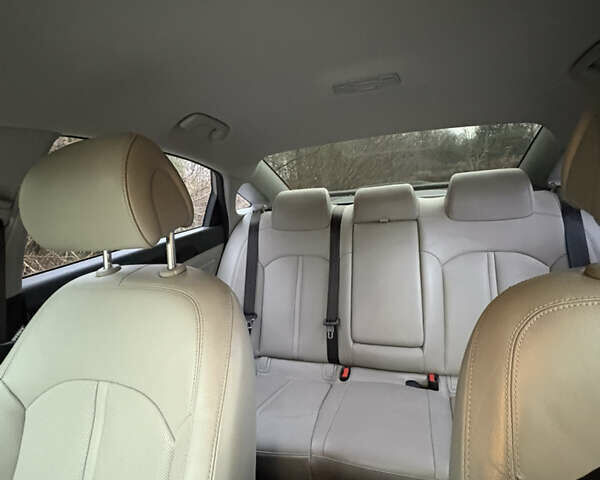 Сірий Хендай Соната, об'ємом двигуна 2 л та пробігом 200 тис. км за 13900 $, фото 10 на Automoto.ua