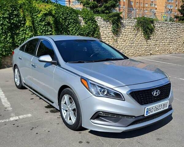 Серый Хендай Соната, объемом двигателя 2.36 л и пробегом 210 тыс. км за 11000 $, фото 10 на Automoto.ua