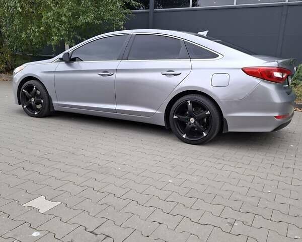 Сірий Хендай Соната, об'ємом двигуна 2.4 л та пробігом 161 тис. км за 8900 $, фото 7 на Automoto.ua