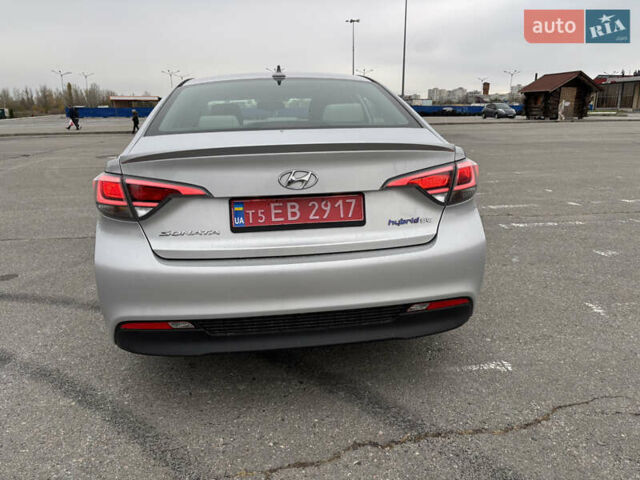 Хендай Соната 2015 в Харькове на Automoto.ua Серый Хендай Соната, объемом двигателя 2 л и пробегом 114 тыс. км за 14200 $, фото 22 на Automoto.ua