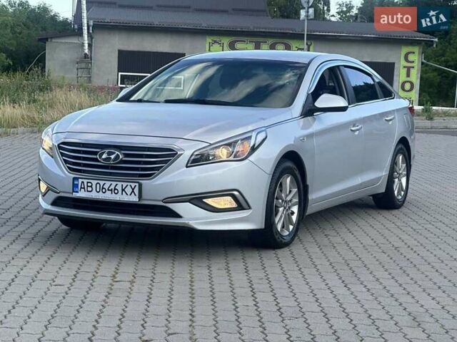 Серый Хендай Соната, объемом двигателя 2 л и пробегом 332 тыс. км за 8700 $, фото 9 на Automoto.ua