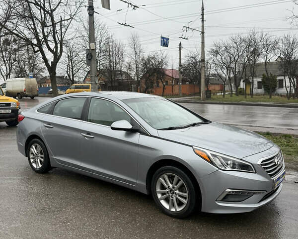 Сірий Хендай Соната, об'ємом двигуна 2.36 л та пробігом 160 тис. км за 9500 $, фото 6 на Automoto.ua