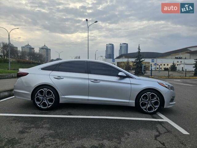 Сірий Хендай Соната, об'ємом двигуна 2.36 л та пробігом 220 тис. км за 8999 $, фото 12 на Automoto.ua