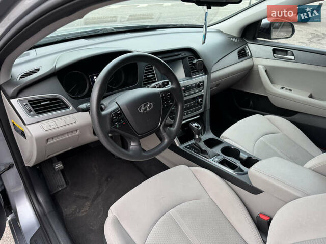 Серый Хендай Соната, объемом двигателя 2.36 л и пробегом 93 тыс. км за 9800 $, фото 31 на Automoto.ua