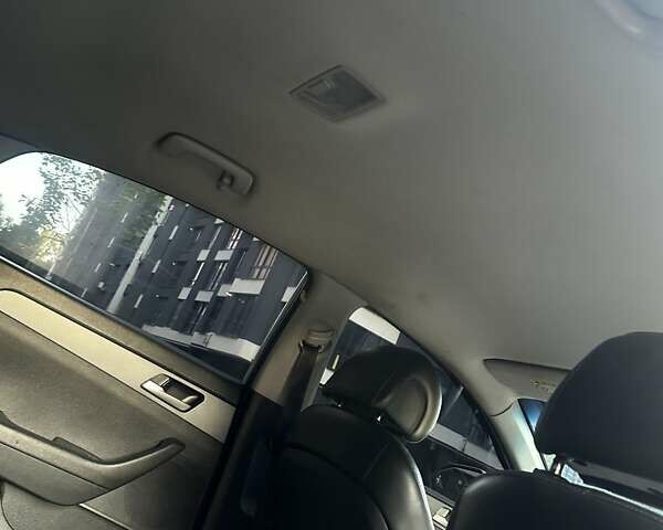 Серый Хендай Соната, объемом двигателя 2 л и пробегом 381 тыс. км за 8300 $, фото 19 на Automoto.ua