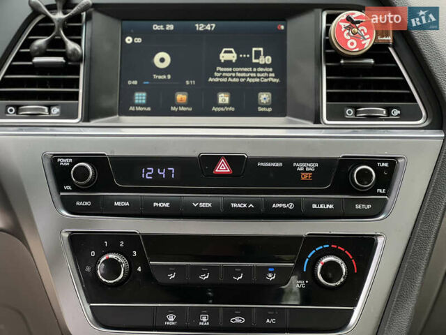 Хендай Соната 2016 в Киеве на Automoto.ua Серый Хендай Соната, объемом двигателя 2.36 л и пробегом 132 тыс. км за 9099 $, фото 11 на Automoto.ua