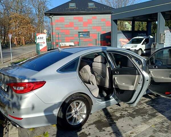 Серый Хендай Соната, объемом двигателя 2.36 л и пробегом 203 тыс. км за 13349 $, фото 25 на Automoto.ua