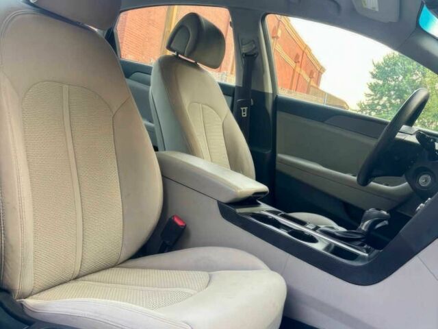 Сірий Хендай Соната, об'ємом двигуна 2.4 л та пробігом 80 тис. км за 5800 $, фото 9 на Automoto.ua