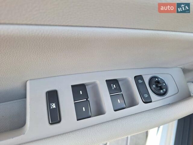 Хендай Соната 2016 в Первомайск на Automoto.ua Серый Хендай Соната, объемом двигателя 2.36 л и пробегом 204 тыс. км за 10600 $, фото 18 на Automoto.ua