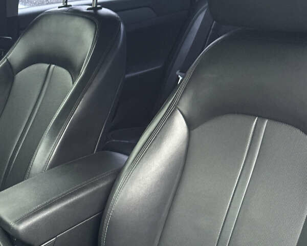 Серый Хендай Соната, объемом двигателя 2 л и пробегом 290 тыс. км за 8900 $, фото 4 на Automoto.ua